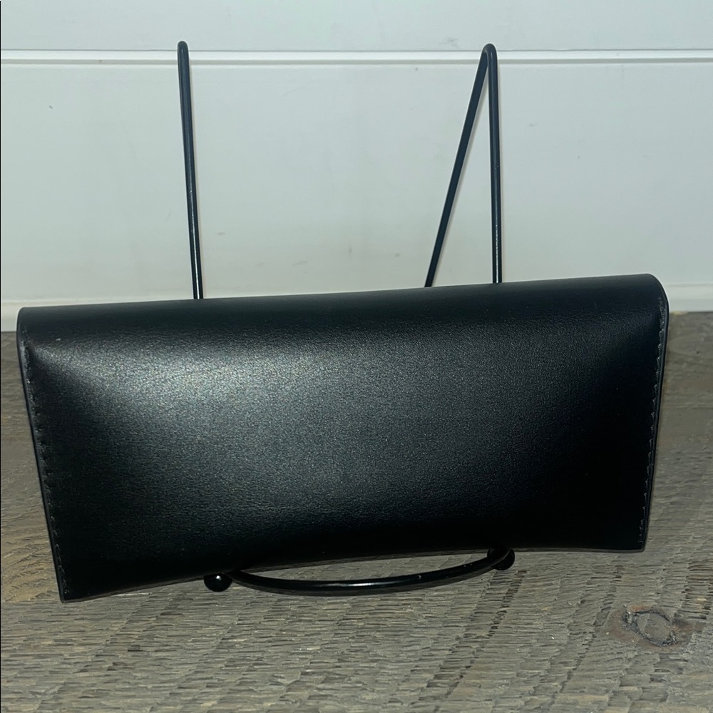 L.A.M.B. Elegant Black Leather Sunglass Case - Picture 3 of 6